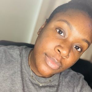 Meet your Posher, Dereka